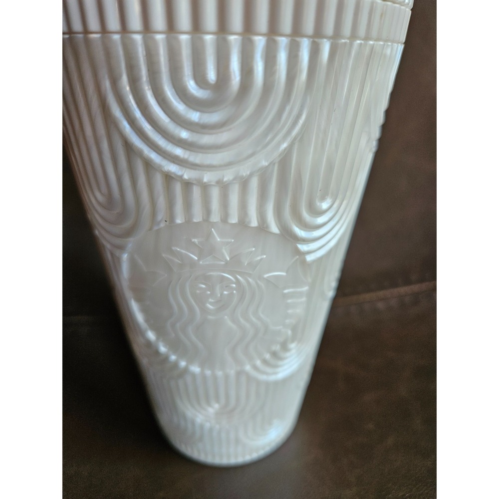 Starbucks White Pearl Shell Mermaid Siren Scales Cold Cup‎ Tumbler * 16 oz - Picture 2 of 4